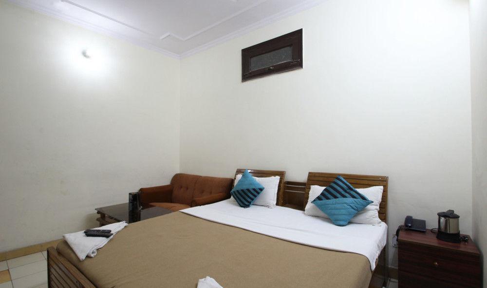 Hotel Airport Inn Nuova Delhi Esterno foto