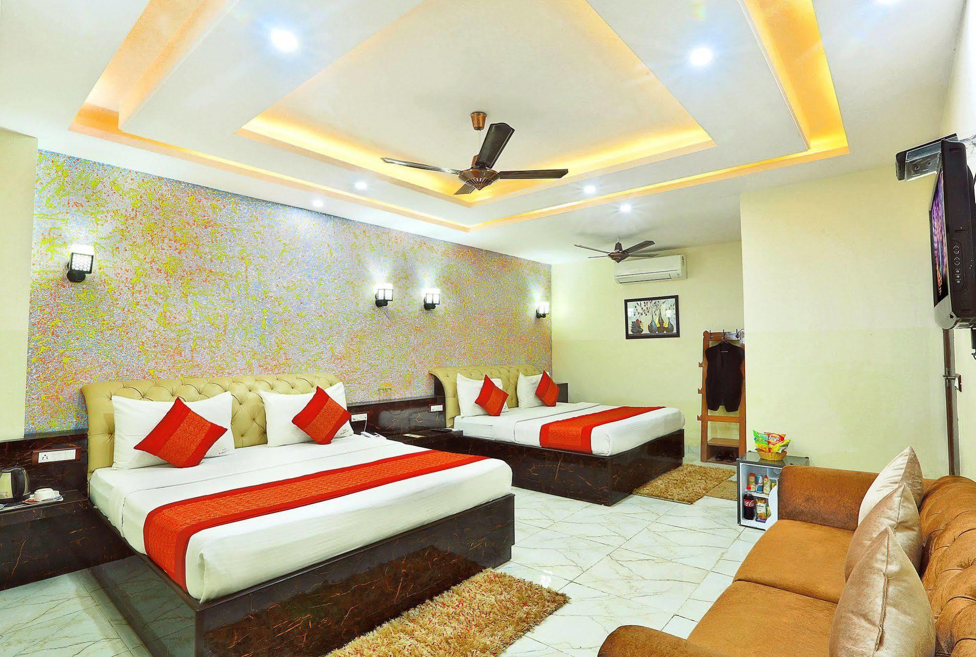 Hotel Airport Inn Nuova Delhi Esterno foto