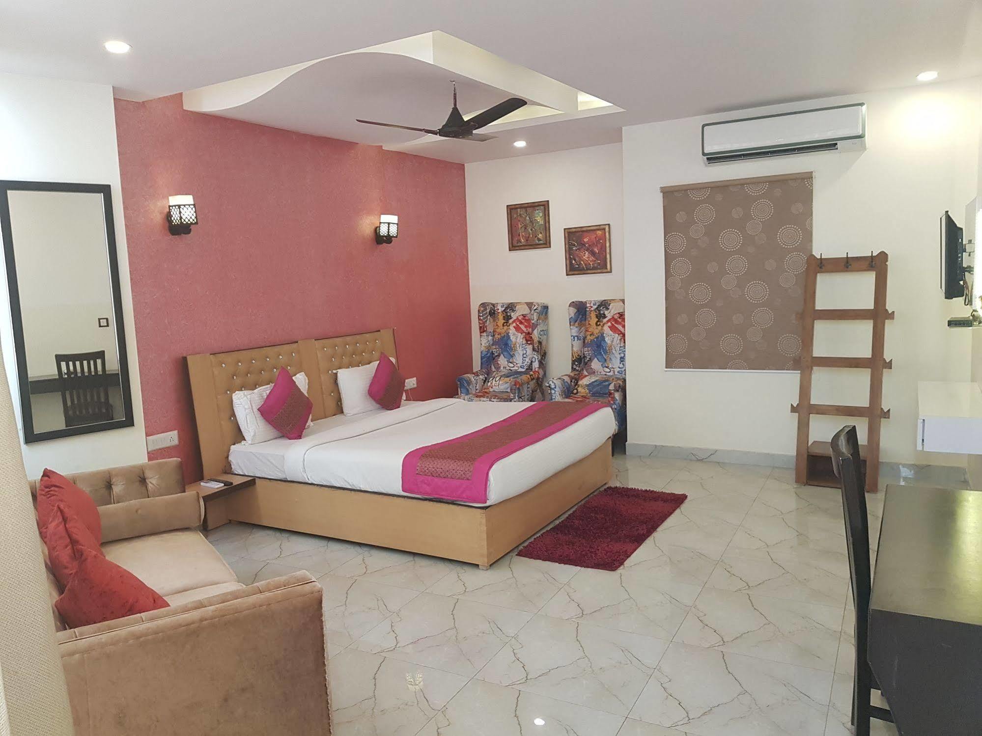 Hotel Airport Inn Nuova Delhi Esterno foto