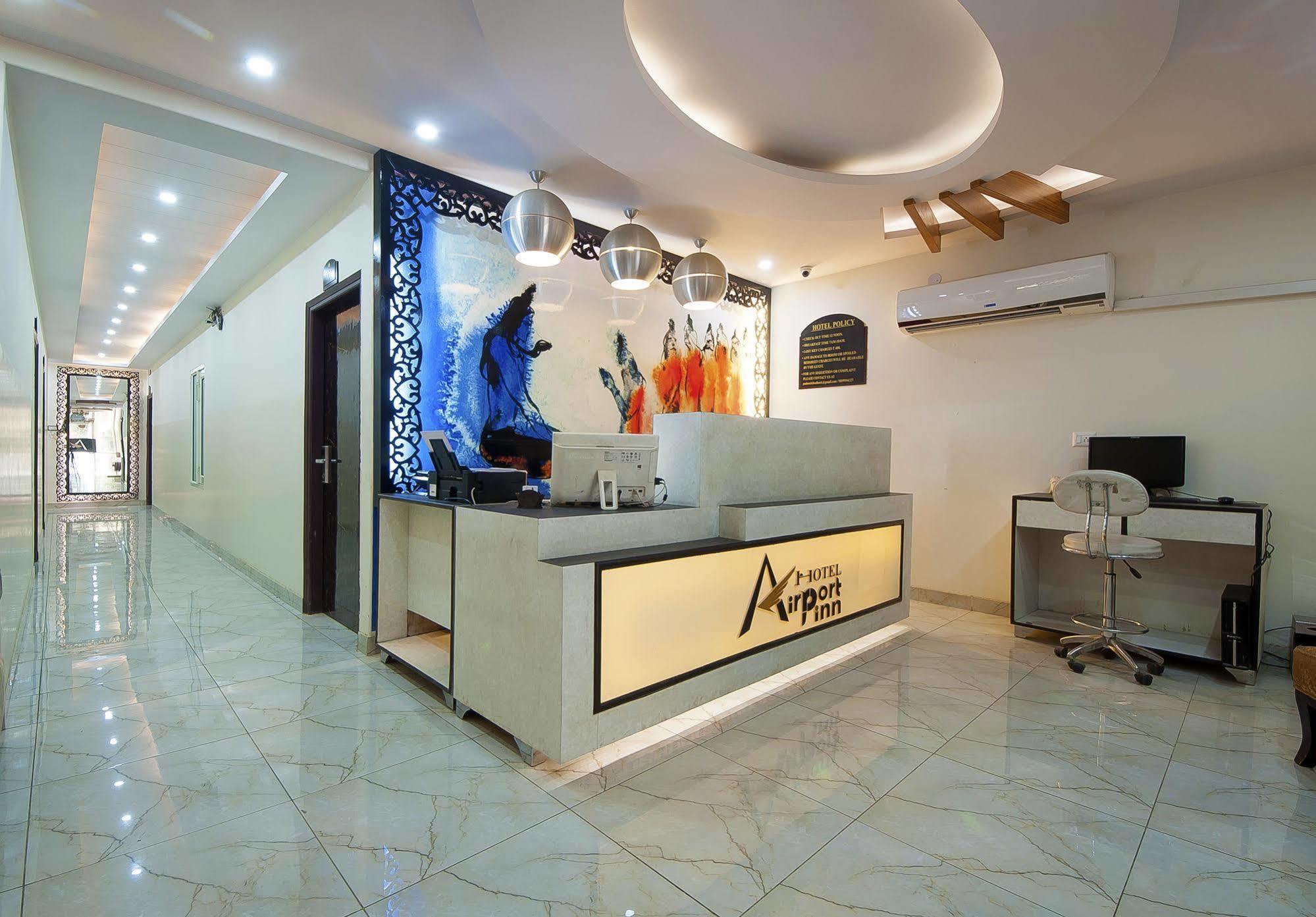 Hotel Airport Inn Nuova Delhi Esterno foto