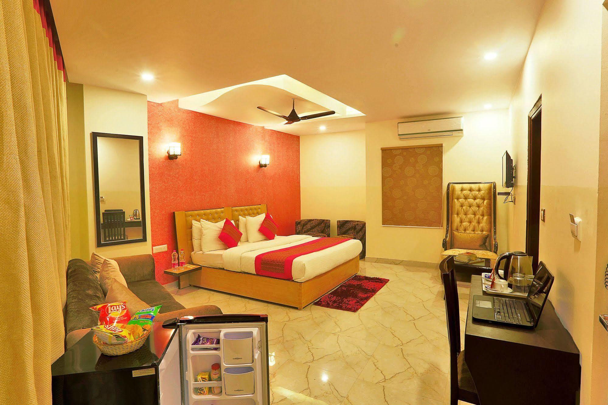Hotel Airport Inn Nuova Delhi Esterno foto